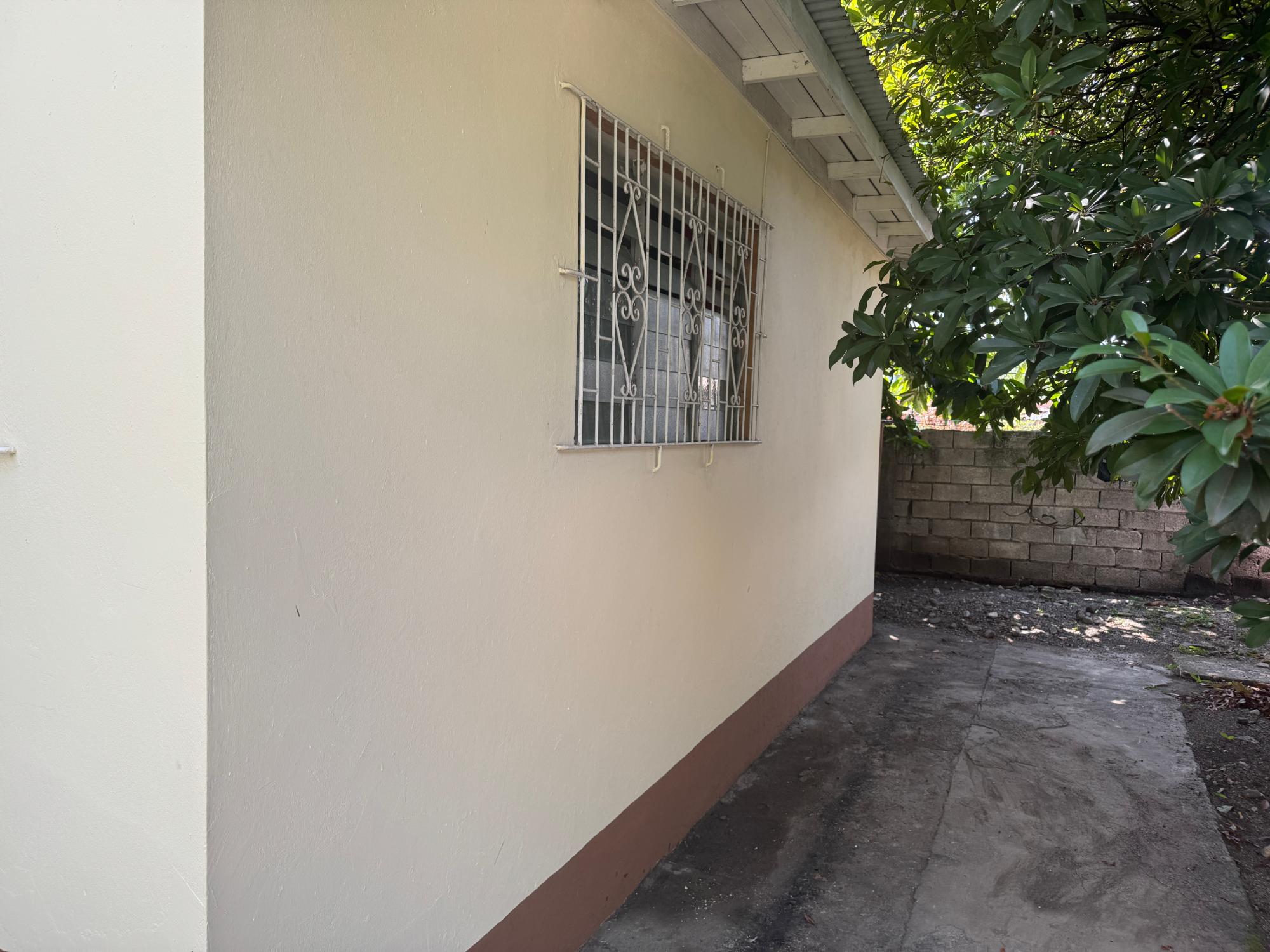House For Sale: TAVERN CRESCENT, KINGSTON, Kingston 6 | $45,000,000 photo 20