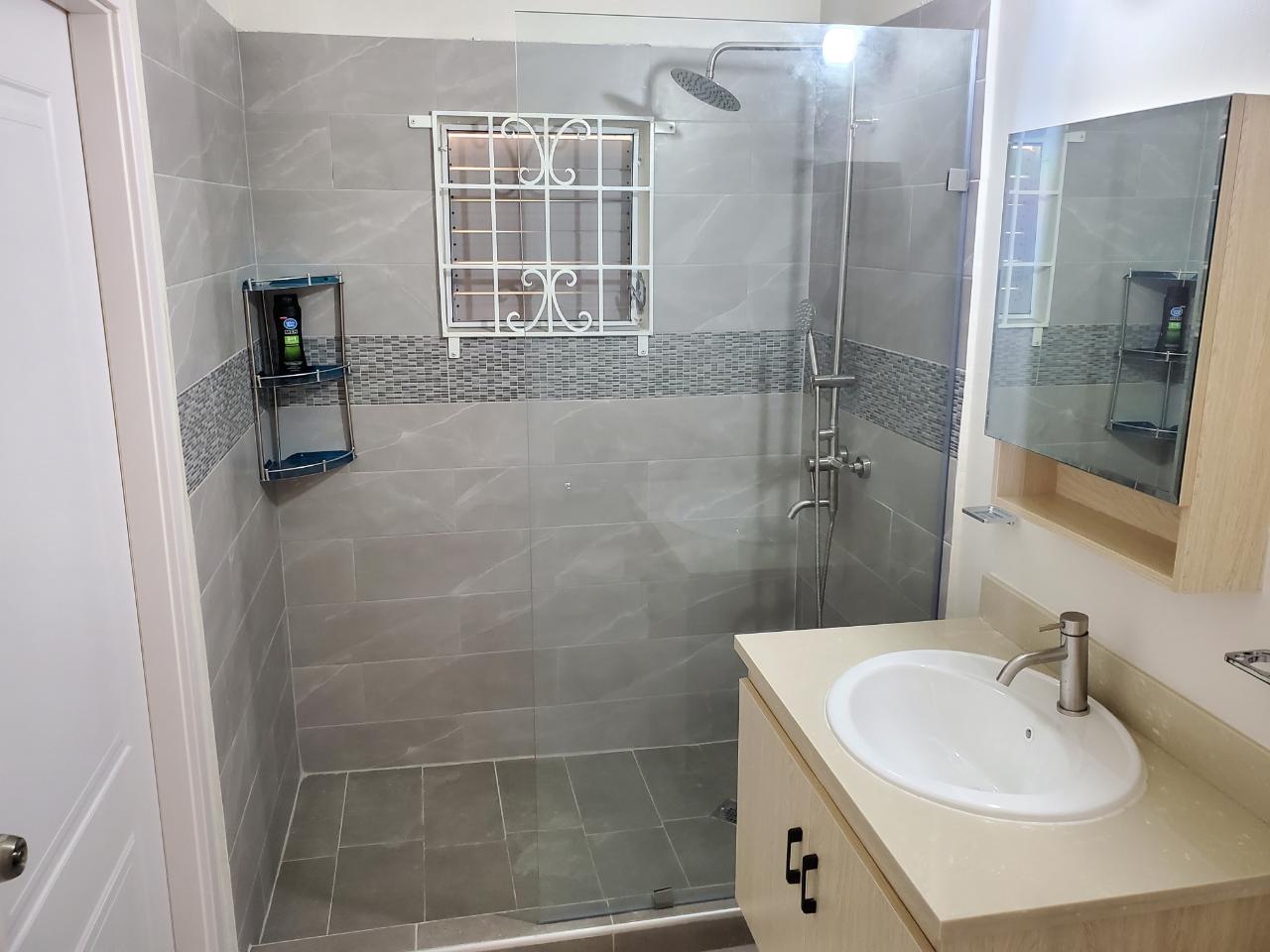 House For Sale: CAMELOT BOULEVARD, Discovery Bay | $39,000,000 photo 3