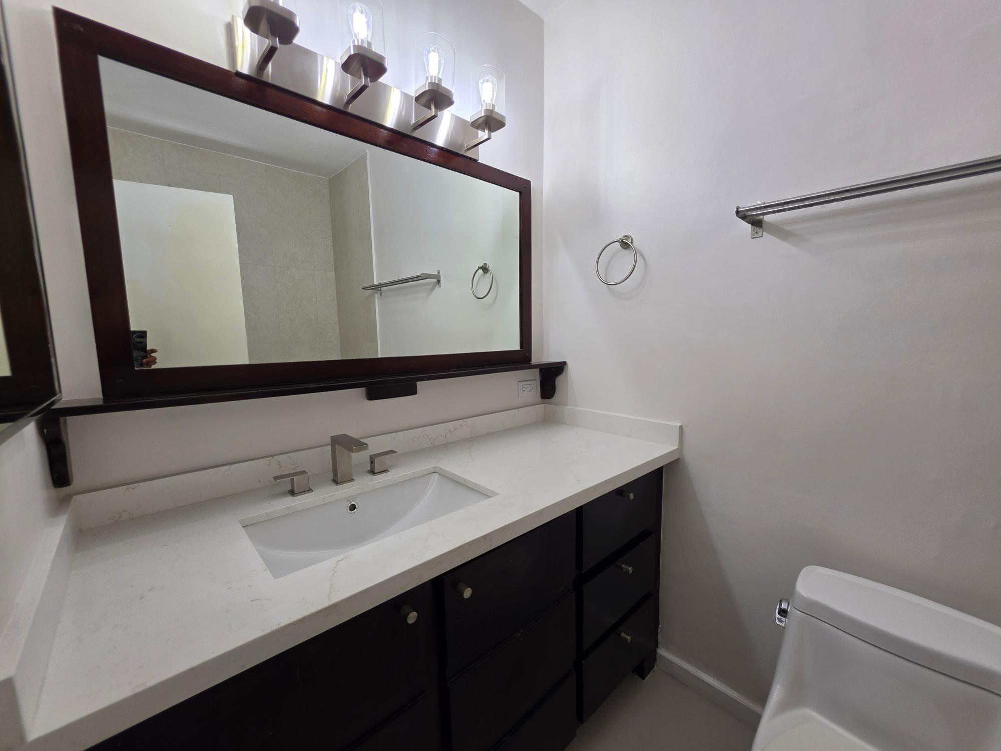 Apartment For Rent: RENFREW ROAD, Kingston 5 | $175,000 photo 6