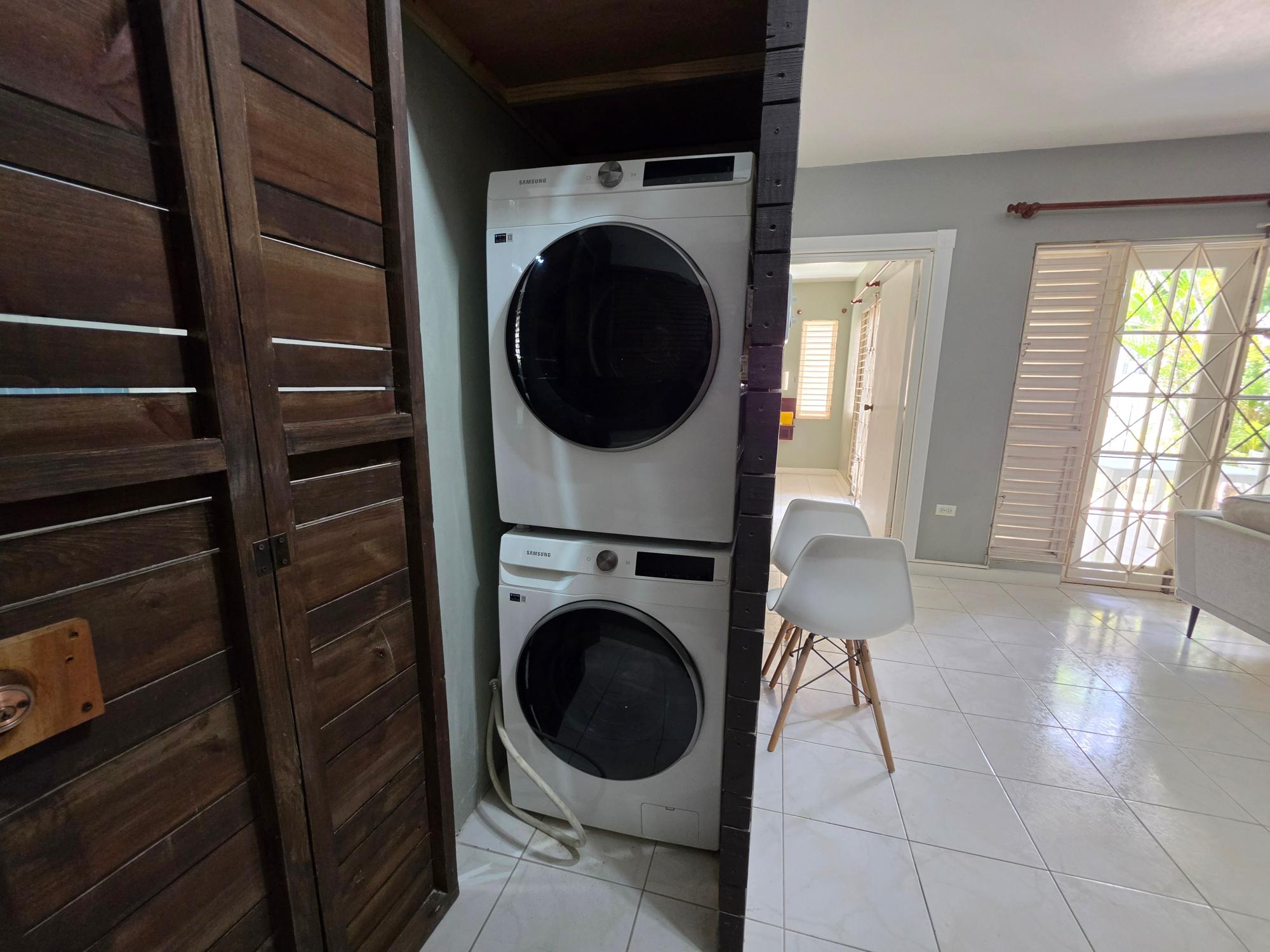Apartment For Rent: RENFREW ROAD, Kingston 5 | $175,000 photo 8