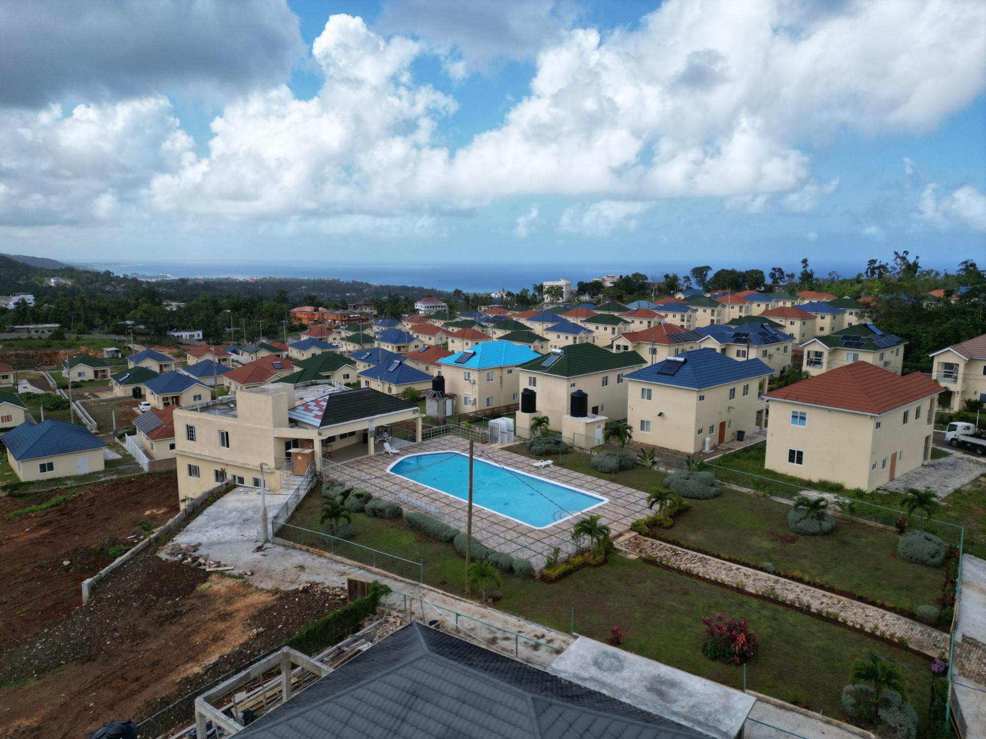 House For Rent: LANCEWOOD MEADOWS, Ocho Rios | $1,600 photo 3