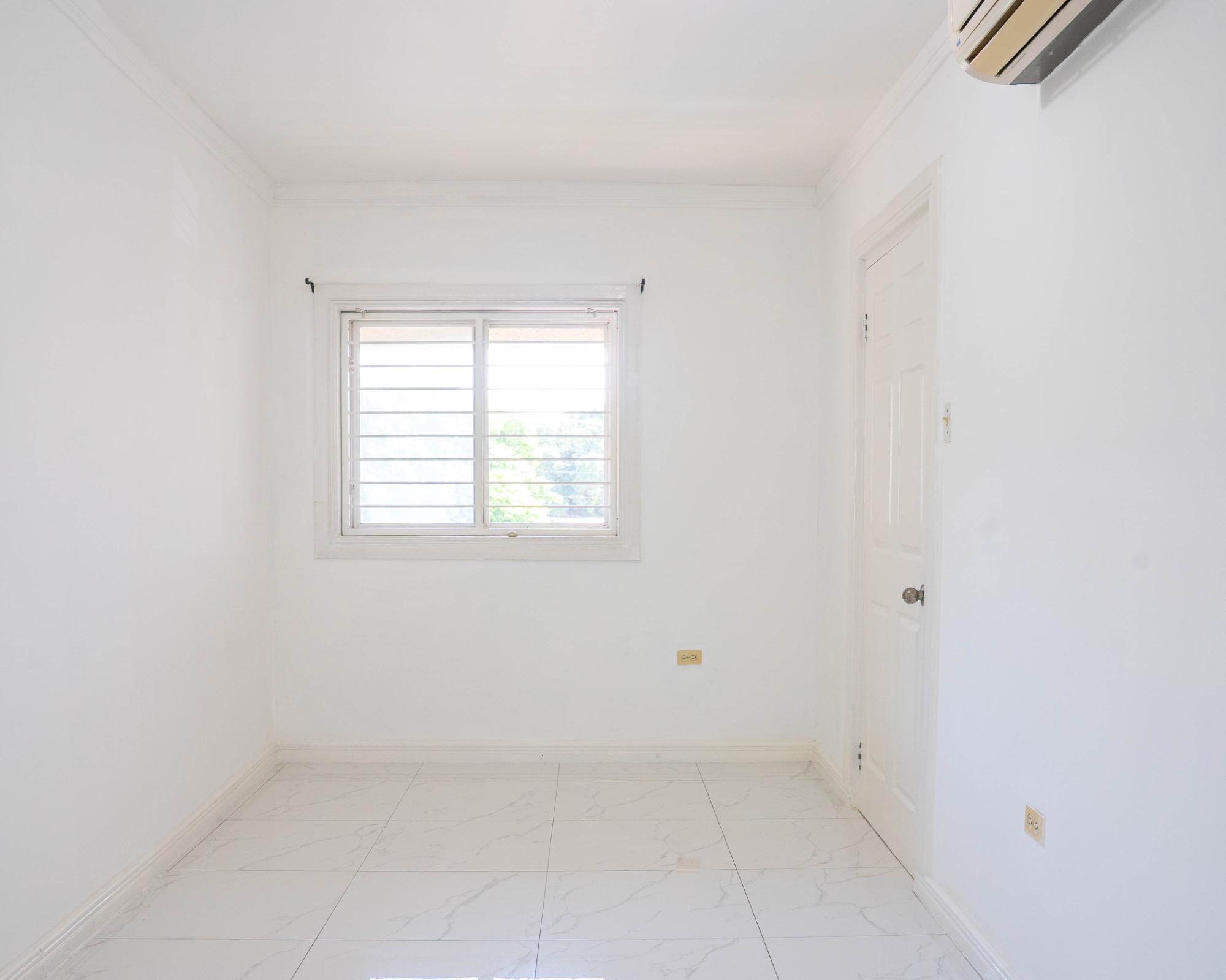 Apartment For Rent: DUKHARAN AVENUE, Kingston 8 | $250,000 photo 15