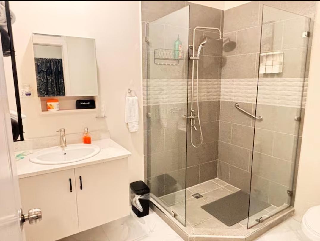 Townhouse For Rent: PHASE 6, ST ANN, Discovery Bay | $1,300 photo 4