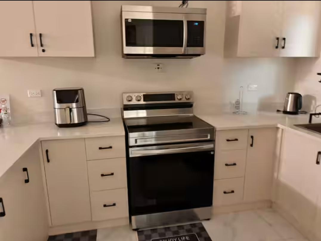 Townhouse For Rent: PHASE 6, ST ANN, Discovery Bay | $1,300 photo 8