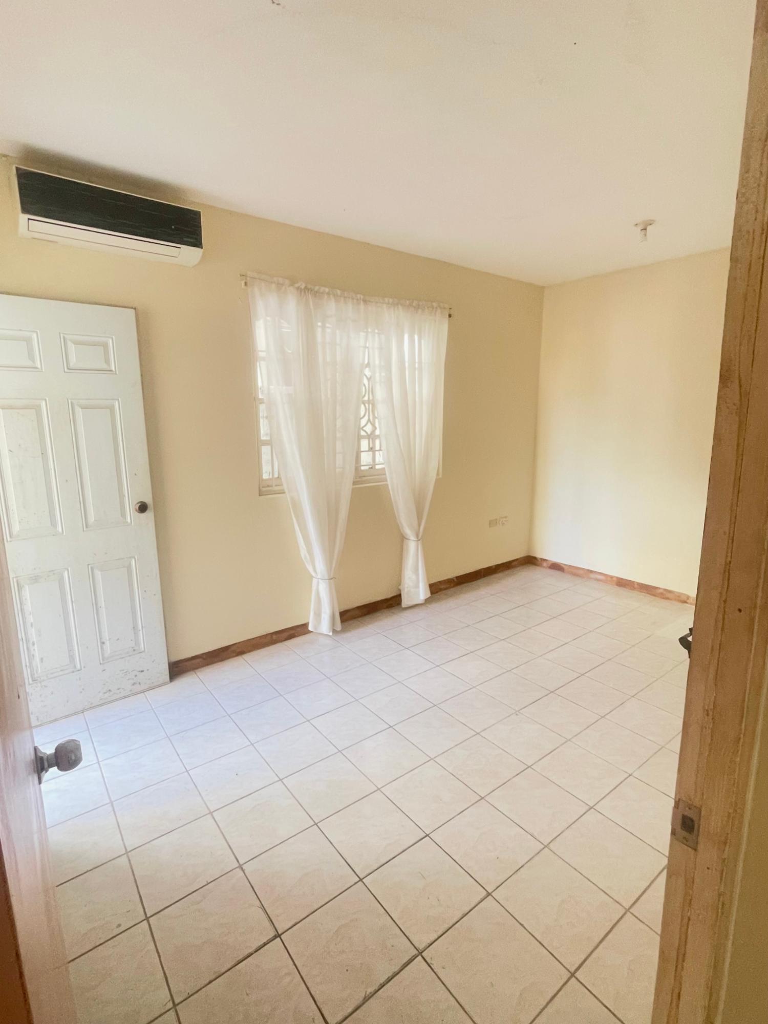 House For Rent: 11 MANSFIELD GREEN OCHO R, Ocho Rios | $100,000 photo 8