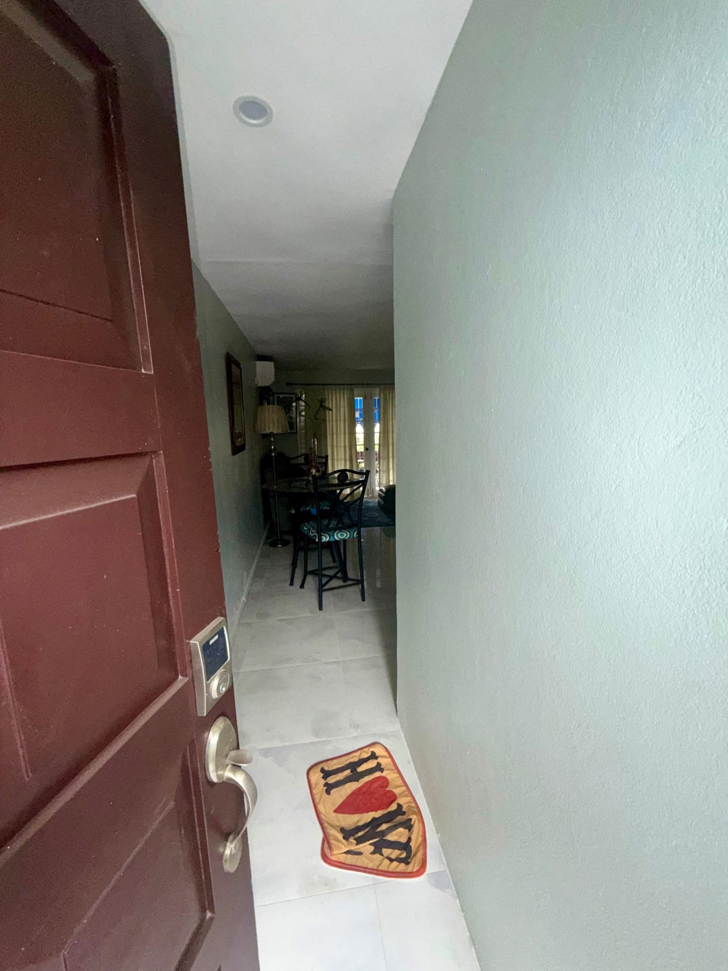 Apartment For Rent: HOPE ROAD, Kingston 6 | $190,000 photo 4