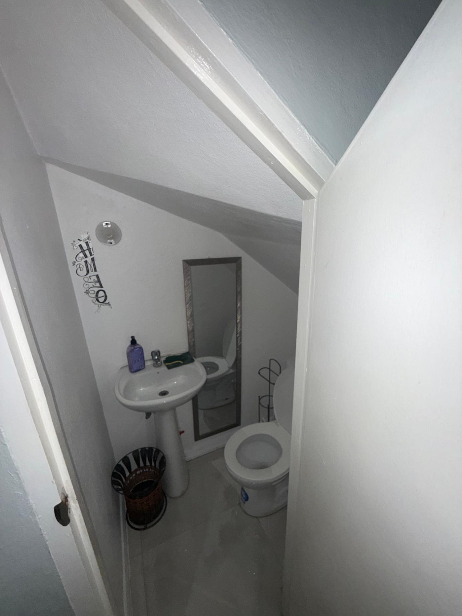 Apartment For Rent: HOPE ROAD, Kingston 6 | $190,000 photo 5