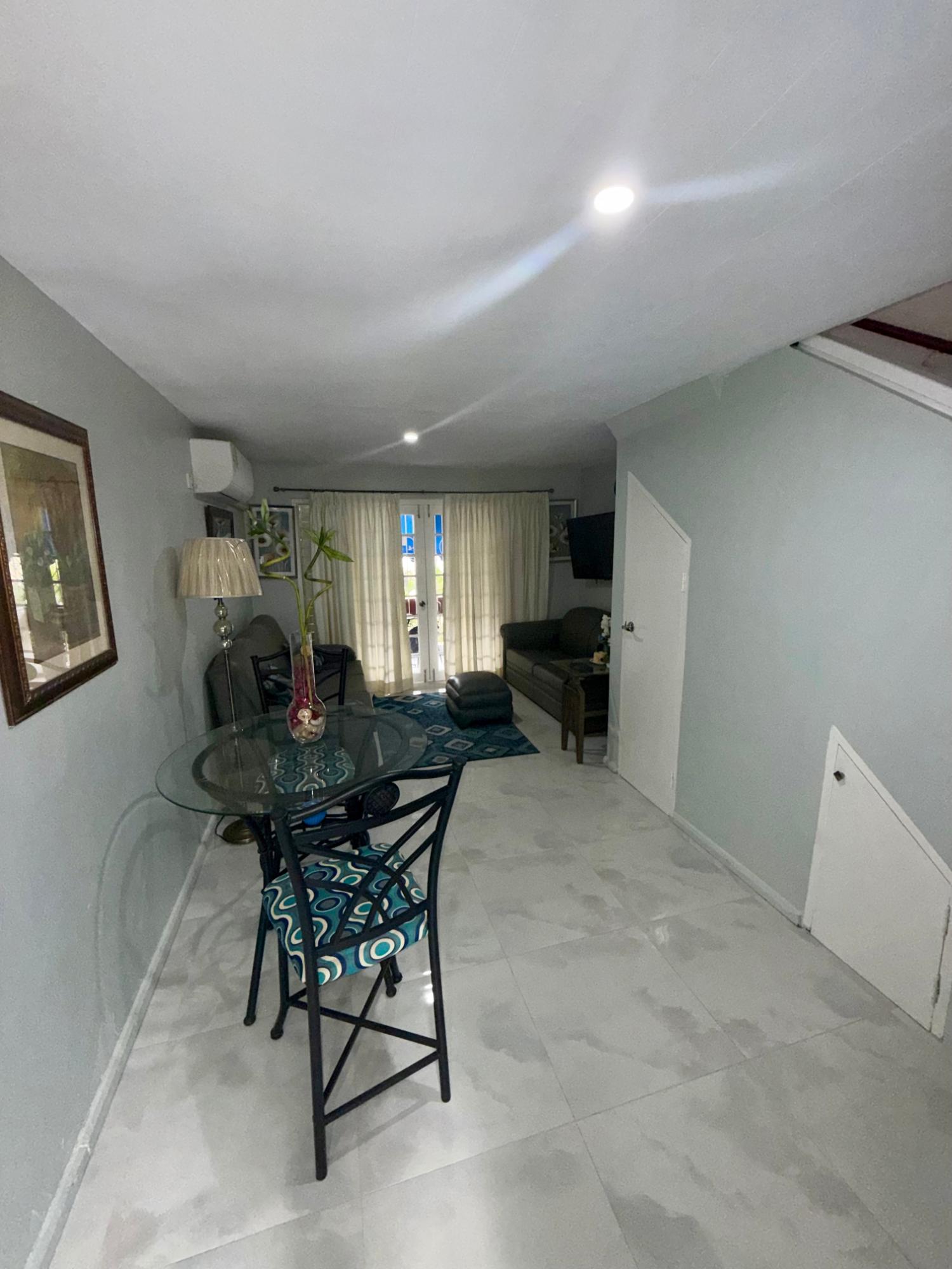 Apartment For Rent: HOPE ROAD, Kingston 6 | $190,000 photo 6