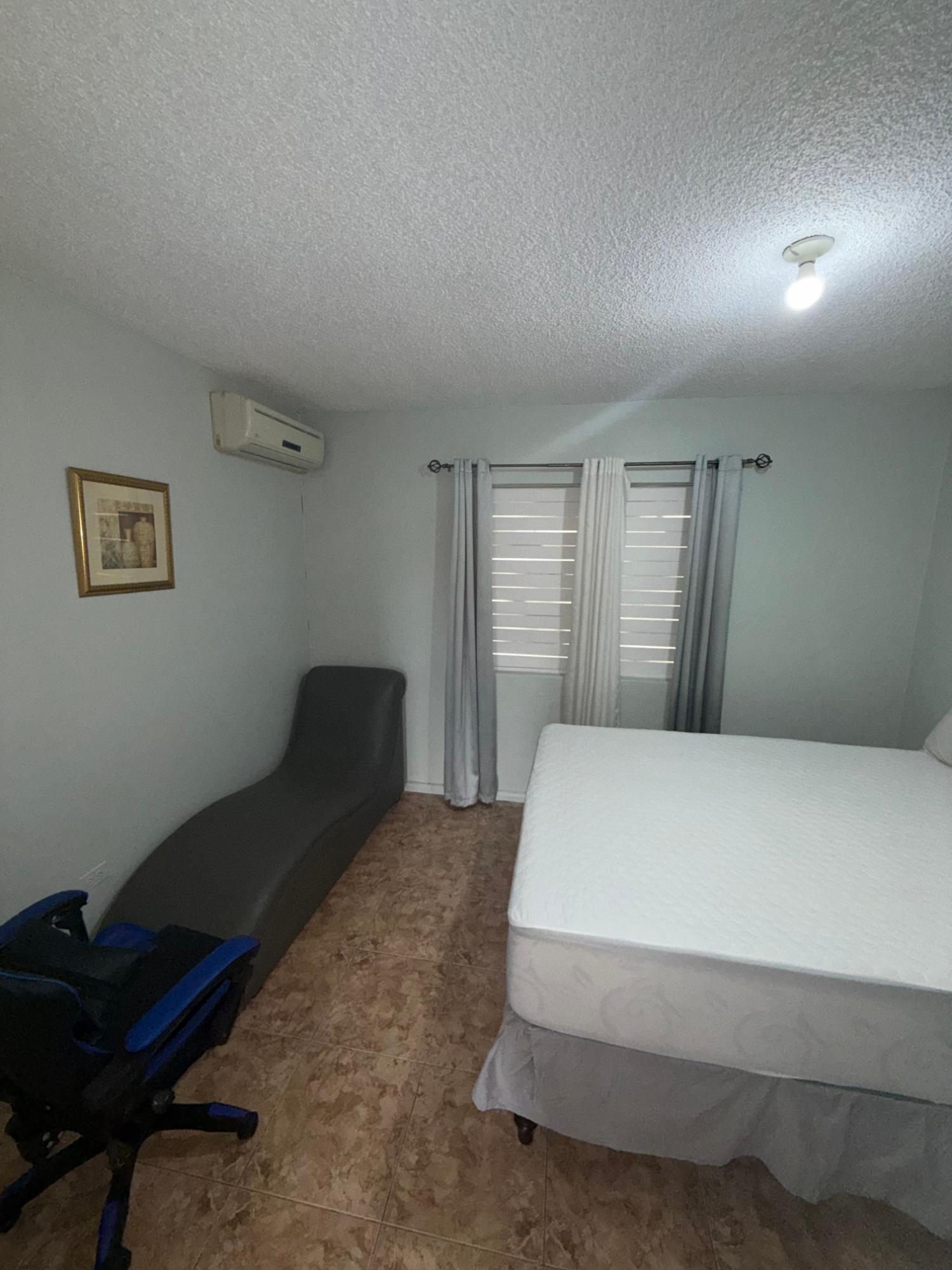 Apartment For Rent: HOPE ROAD, Kingston 6 | $190,000 photo 12