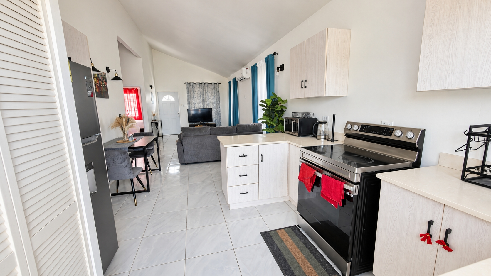 House For Rent: CAMELOT VILLAGE, Discovery Bay | $1,300 photo 6