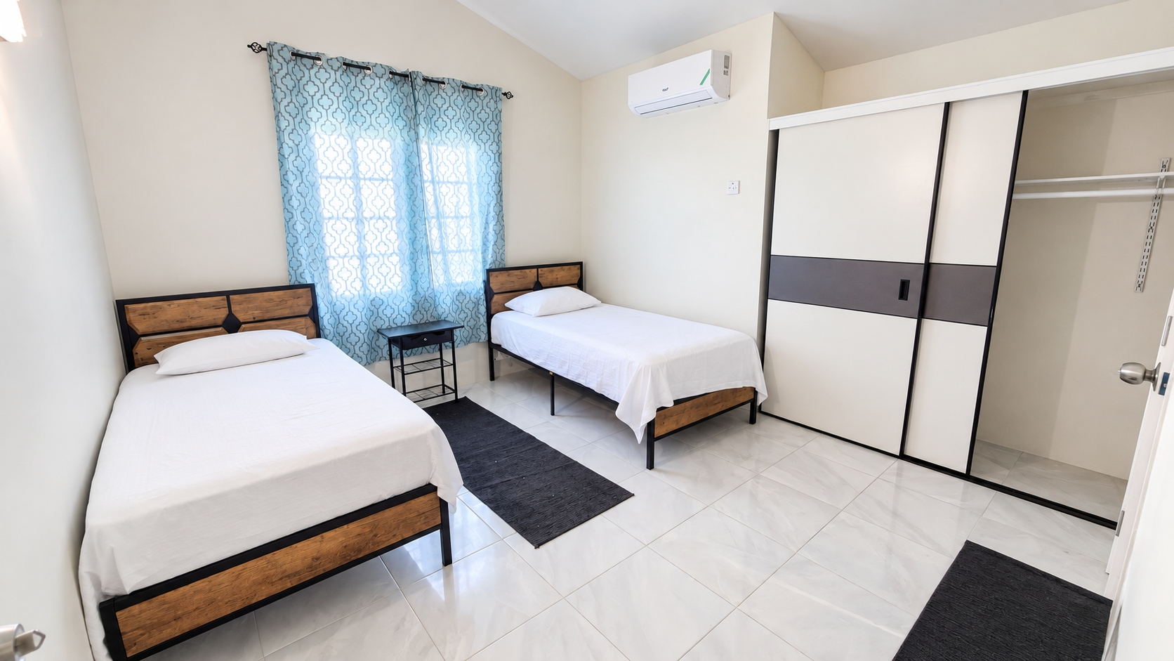 House For Rent: CAMELOT VILLAGE, Discovery Bay | $1,300 photo 13