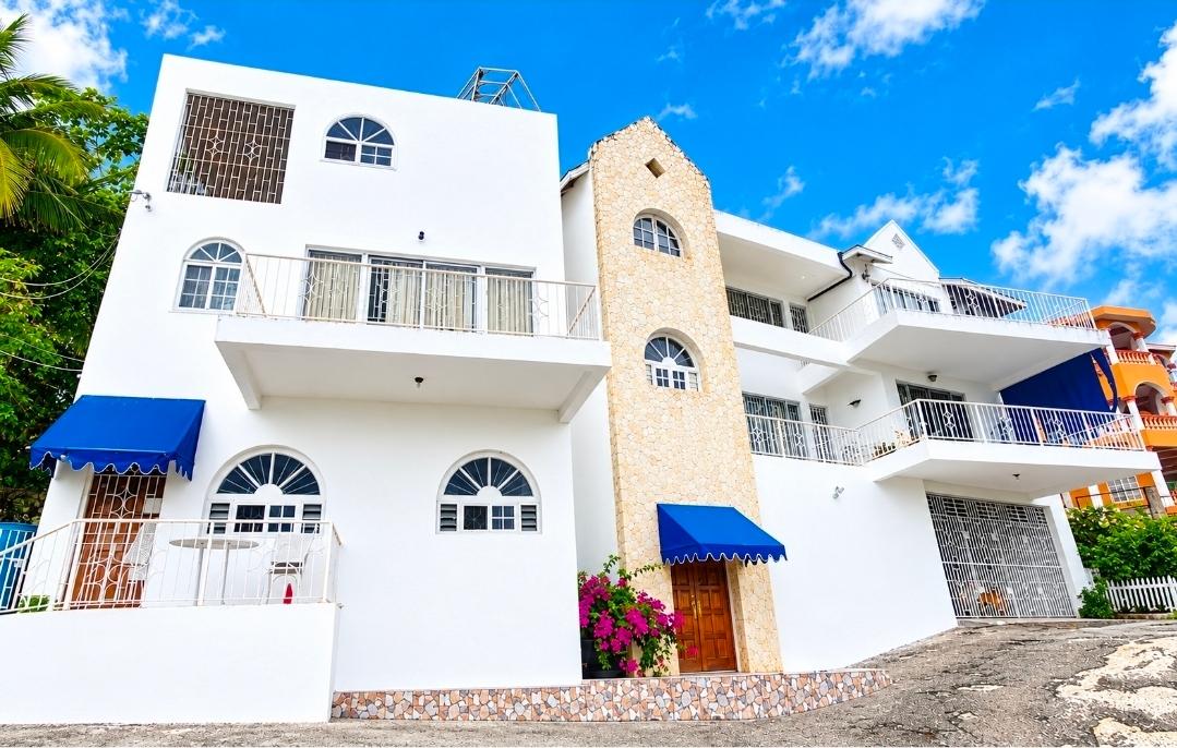 House For Sale: STILDON WAY, SMOKEY VALE, Kingston 19 | $90,000,000