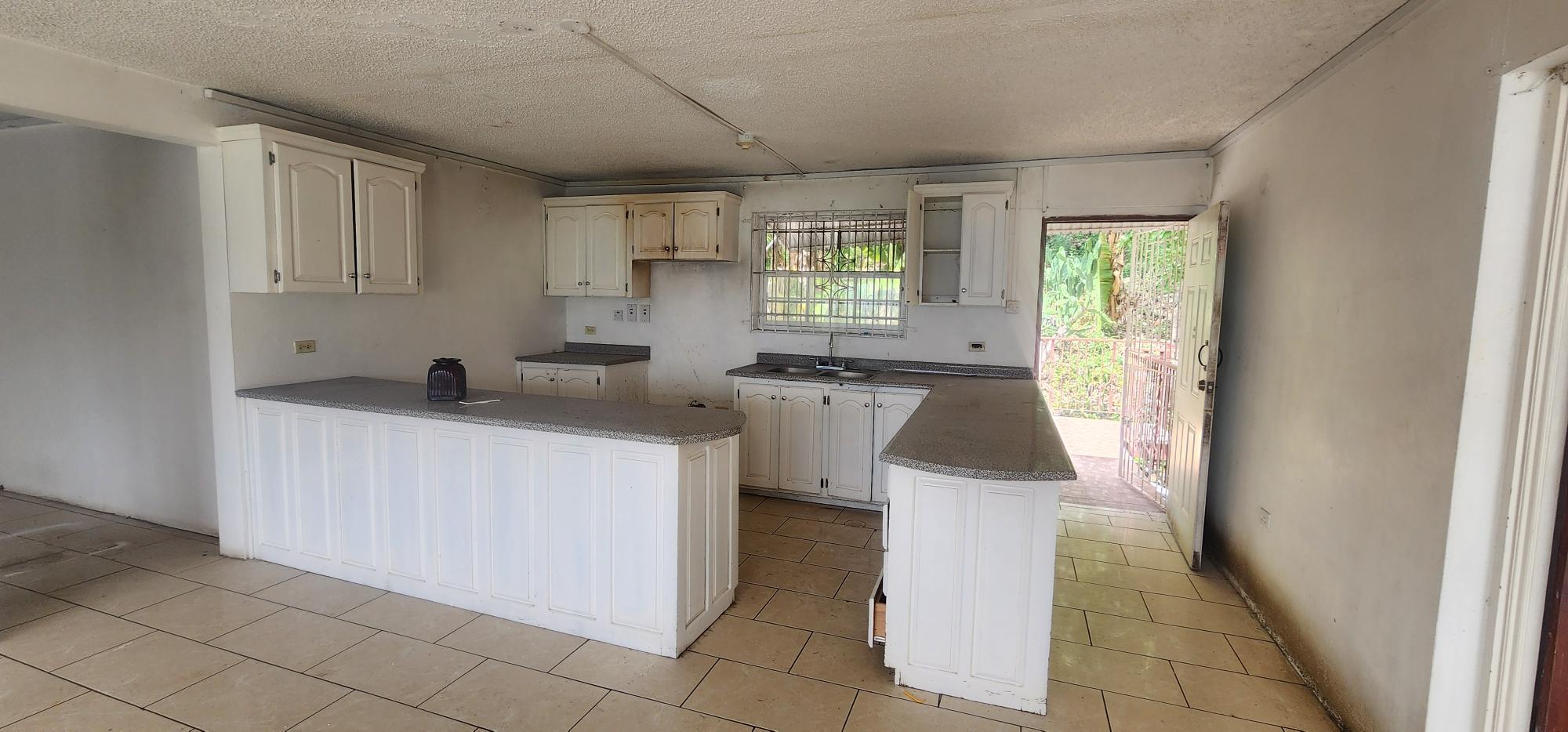 House For Sale: STILDON WAY, SMOKEY VALE, Kingston 19 | $90,000,000 photo 6