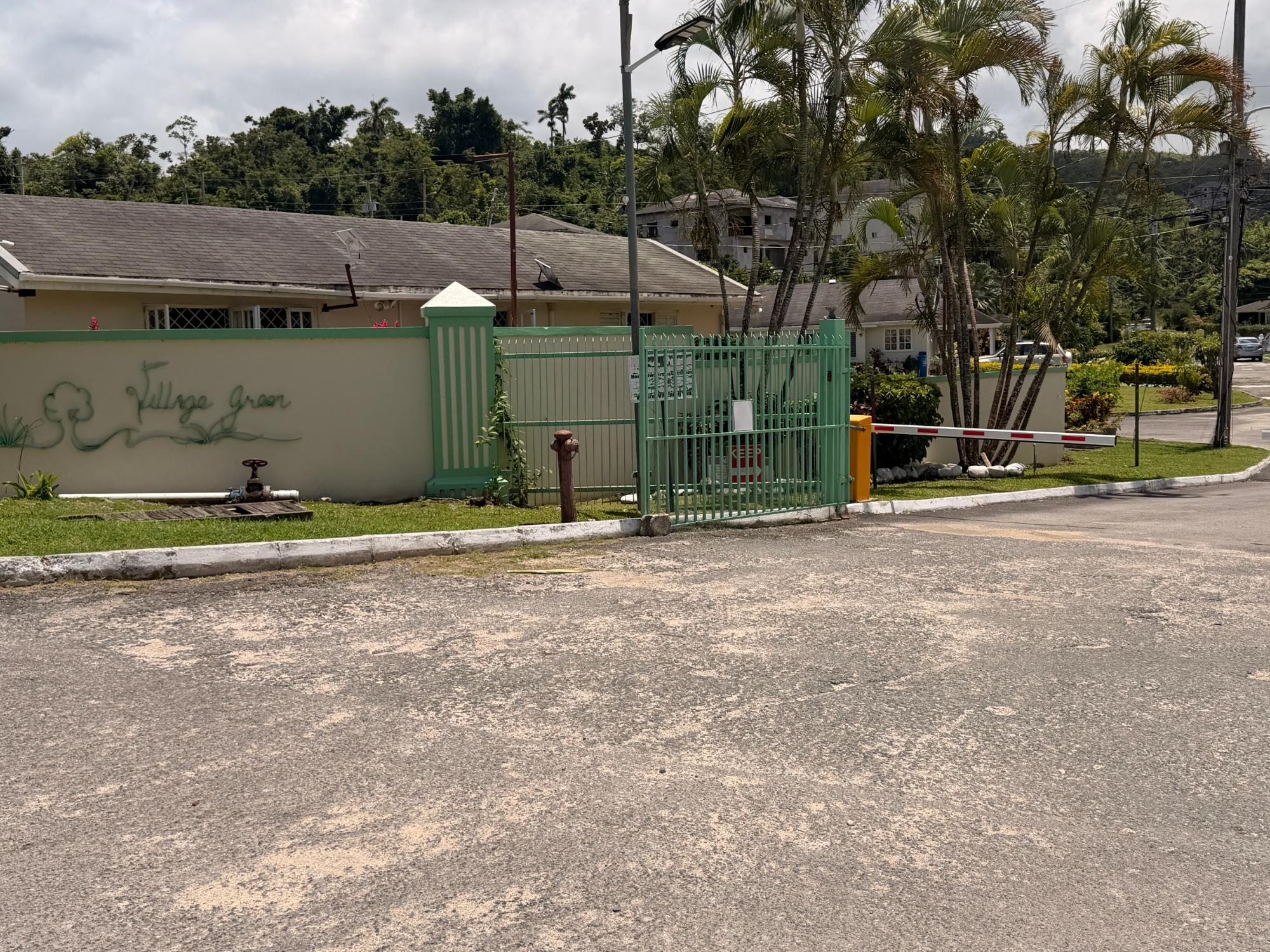 House For Sale: VILLAGE GREEN DRAX HALL, Drax Hall Estate | $209,000 photo 2