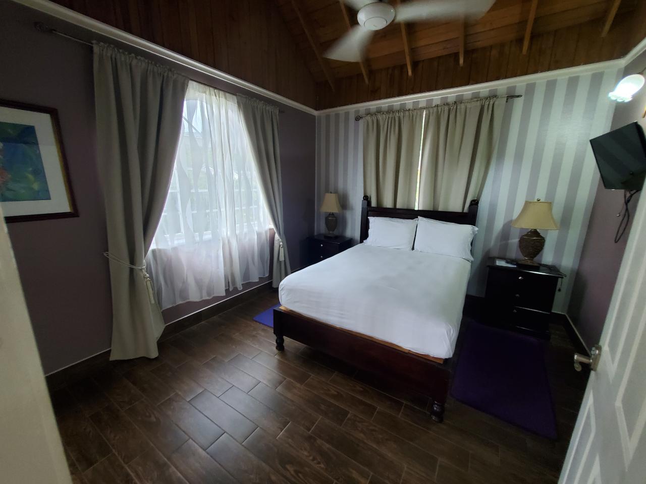 House For Rent: BOGUE VILLAGE, Montego Bay | $1,300 photo 8