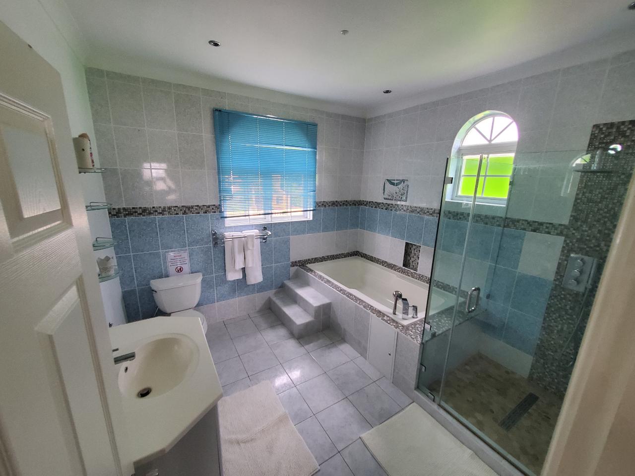 House For Rent: BOGUE VILLAGE, Montego Bay | $1,300 photo 10