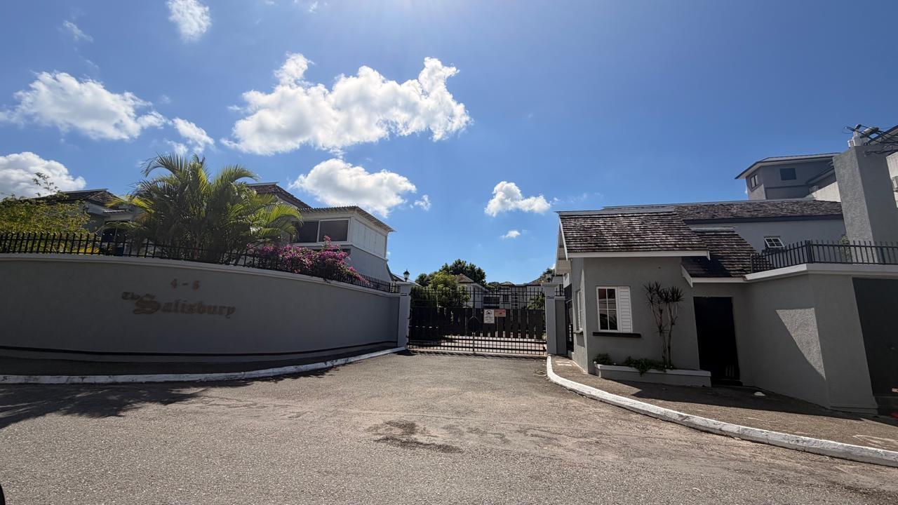Townhouse For Sale: 6 SALISBURY AVENUE, Kingston 6 | $98,000,000