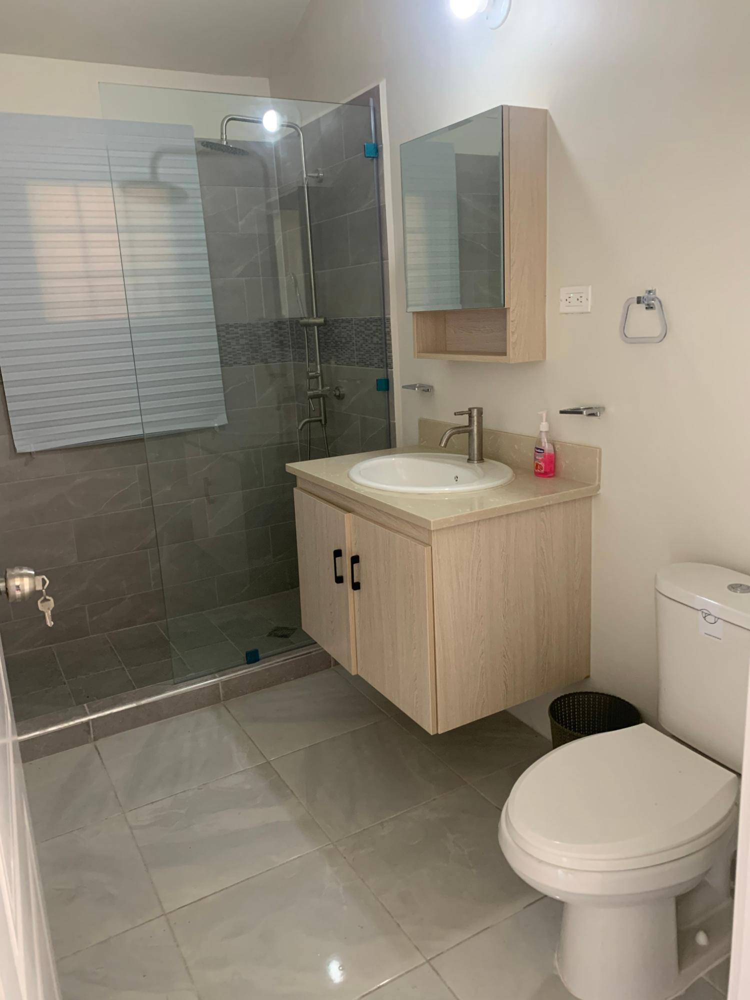 House For Rent: CAMELOT VILLAGE, PHASE 4, Discovery Bay | $130,000 photo 8