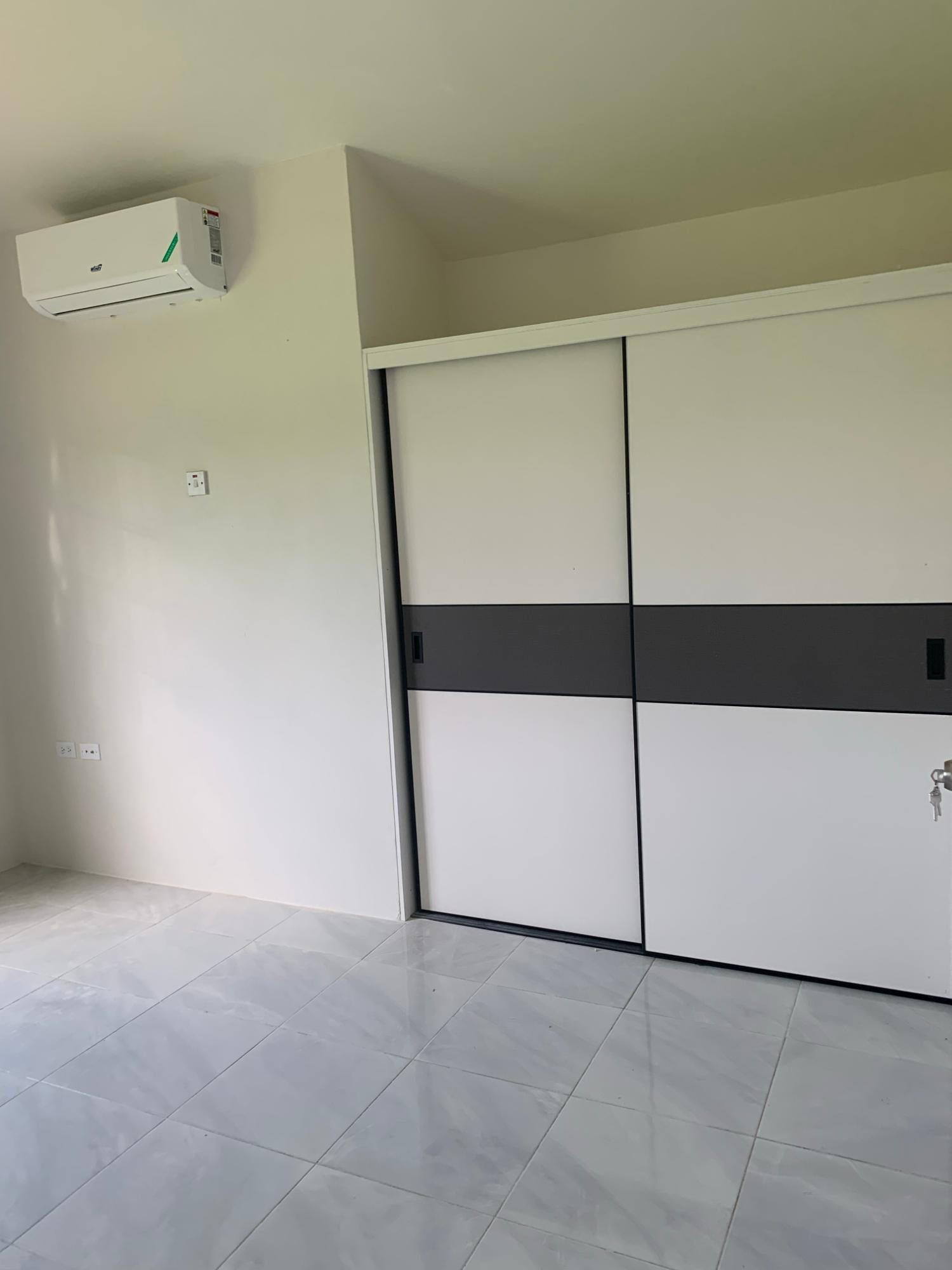House For Rent: CAMELOT VILLAGE, PHASE 4, Discovery Bay | $130,000 photo 10