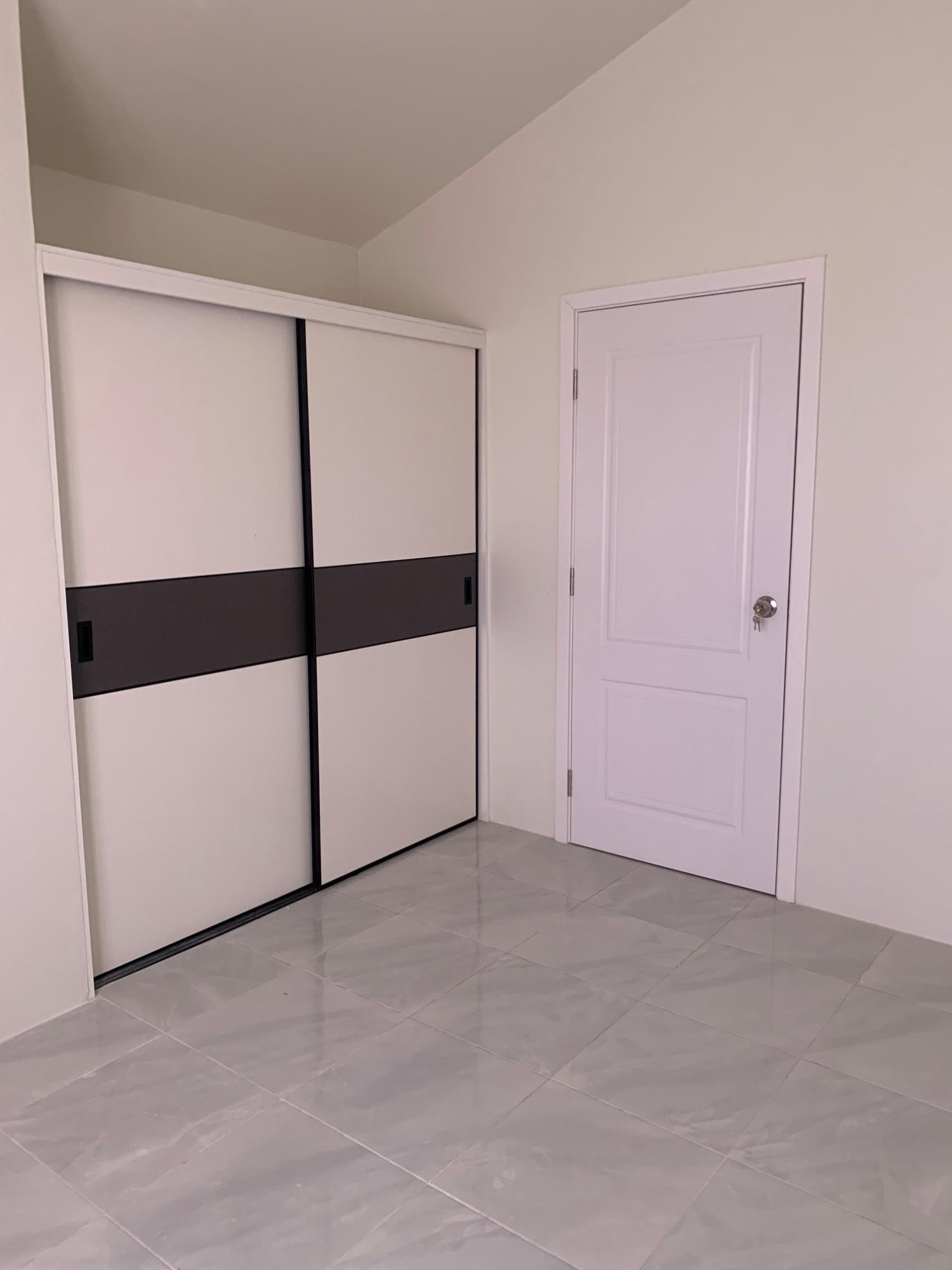 House For Rent: CAMELOT VILLAGE, PHASE 4, Discovery Bay | $130,000 photo 13