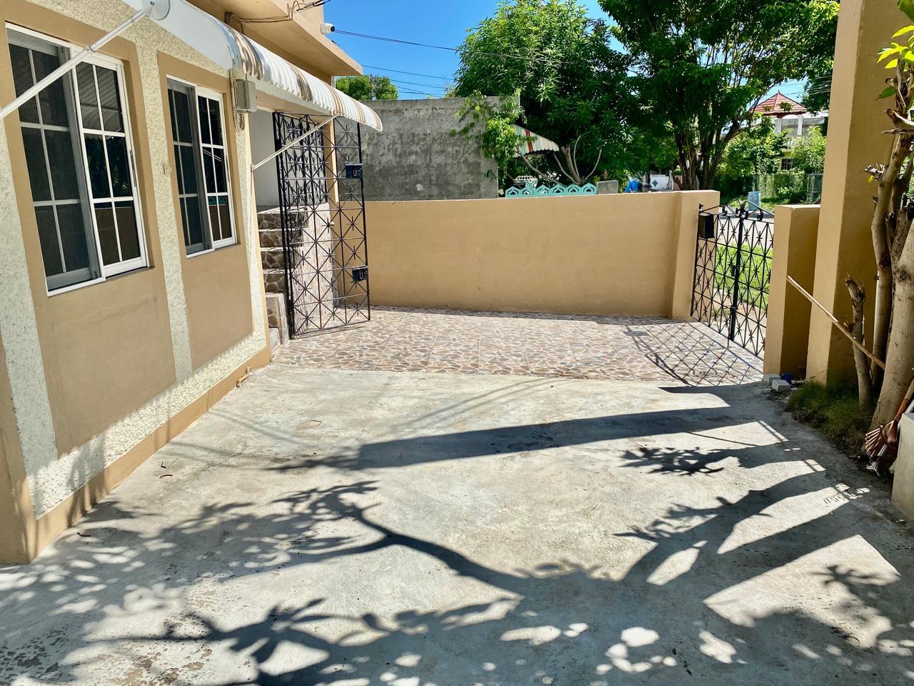 House For Rent: NORTH WEST 3RD AVENUE, Greater Portmore | $70,000 photo 4