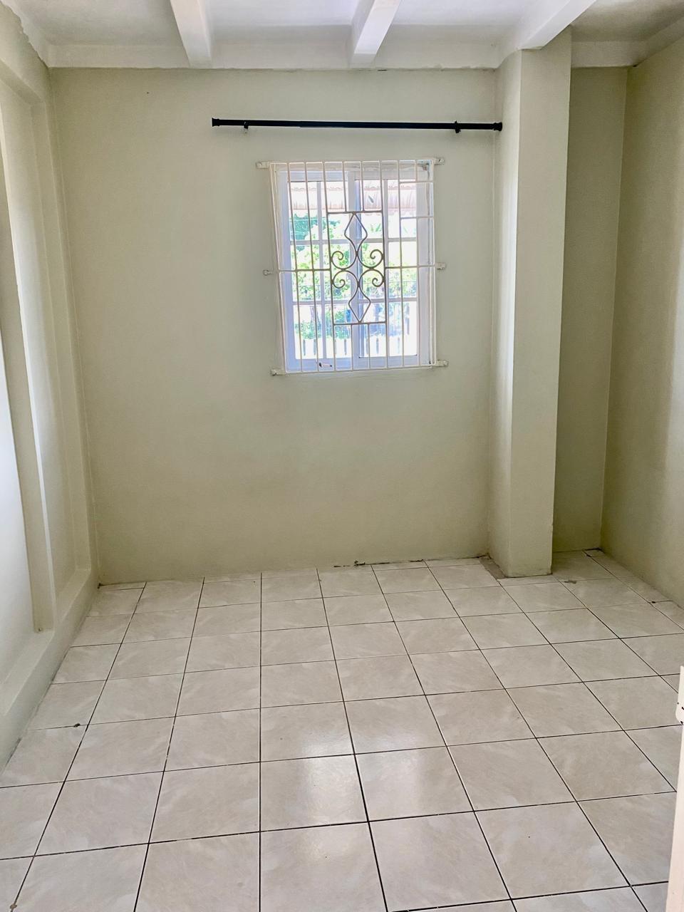 House For Rent: NORTH WEST 3RD AVENUE, Greater Portmore | $70,000 photo 9