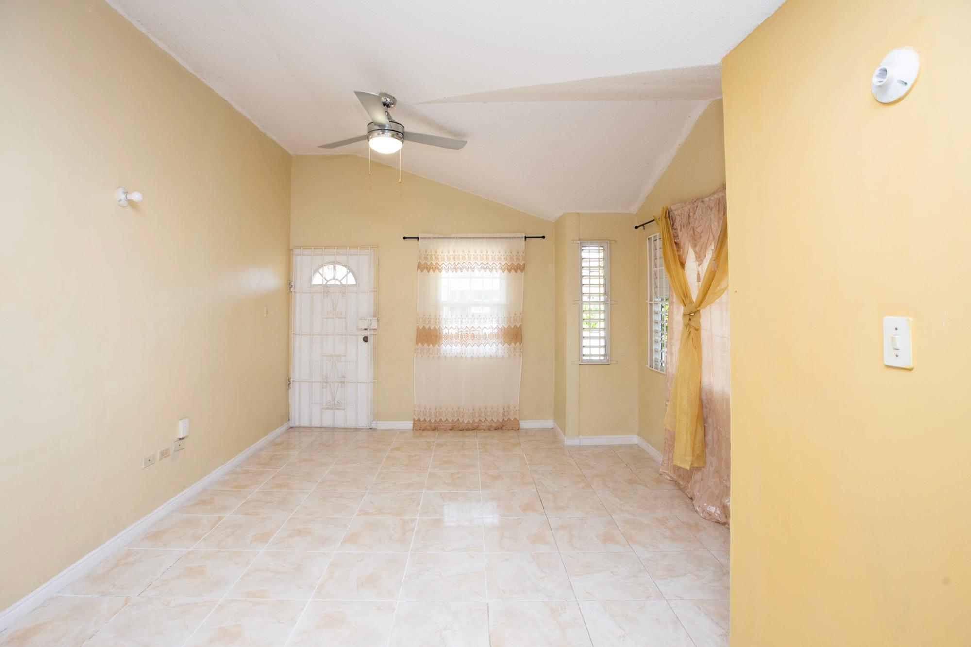 House For Rent: COLLINGWOOD CIRCLE,, Portmore Country Club | $120,000