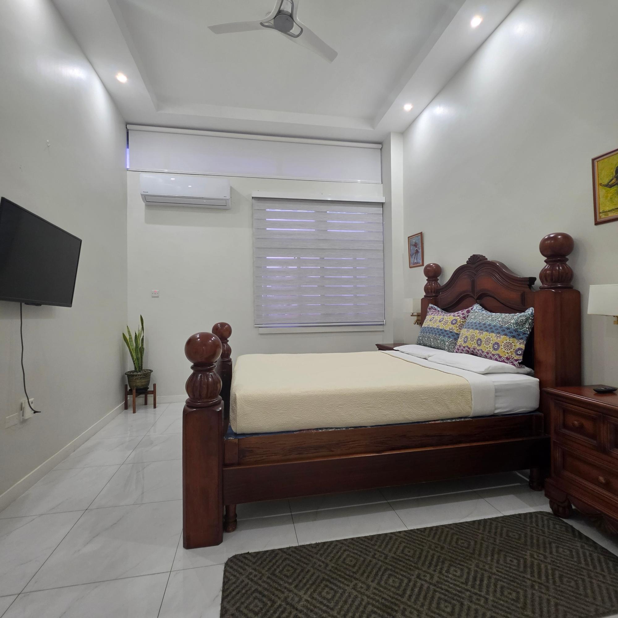 Apartment For Rent: CHARLEMONT AVENUE, Kingston 6 | $1,300 photo 12